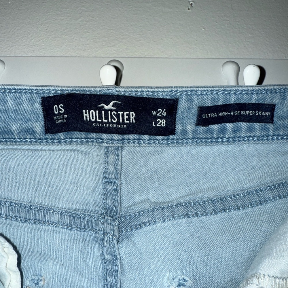 Hollister Women's High-Rise Skinny Jeans in Light Blue